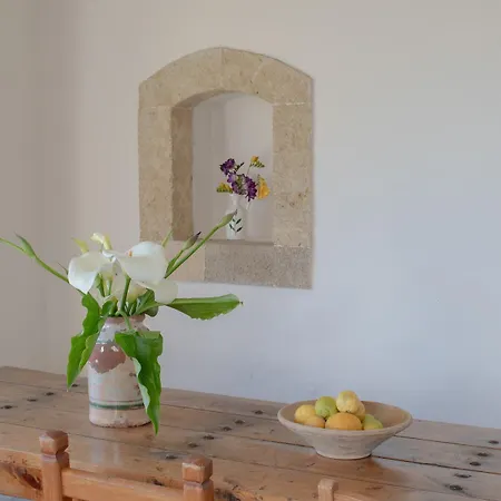 Ferienhaus Borantza Stone House *