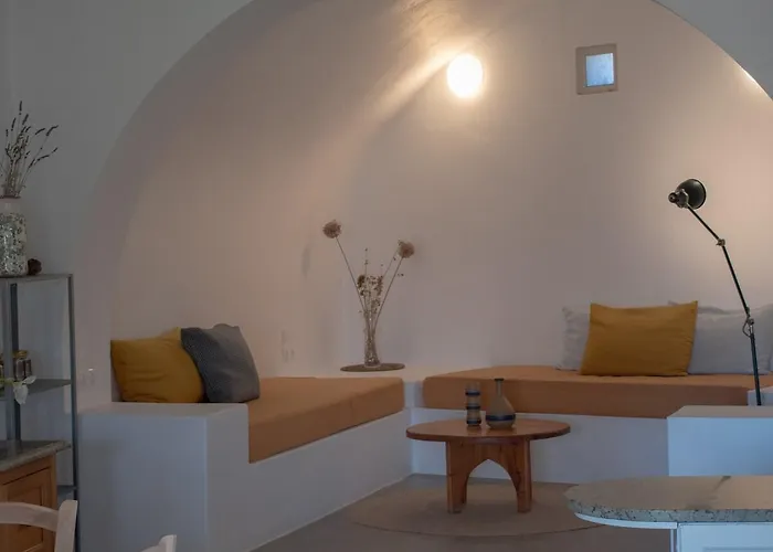 Feriehus Borantza Stone House