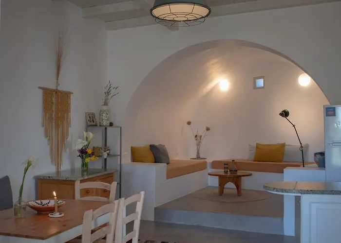 Borantza Stone House *